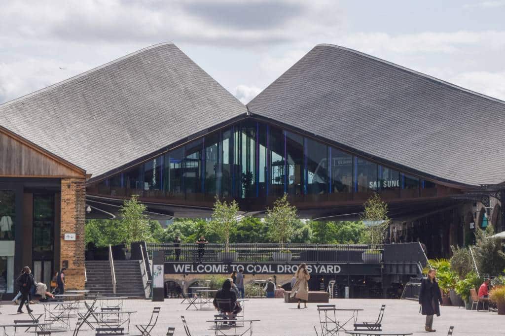 retail park et centres commerciaux rénovation architecturale attractivité