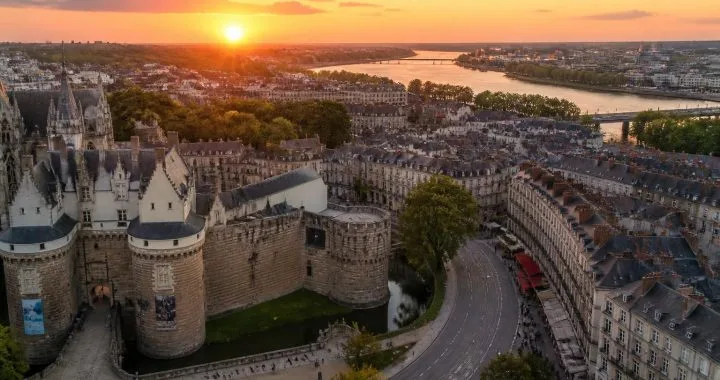découvrez dans quel département se situe nantes et pourquoi cette information est essentielle pour les visiteurs souhaitant explorer la région et profiter pleinement de leur séjour.